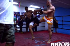 Desmond Nelson vs. Doug Ahammer - Muay Thai