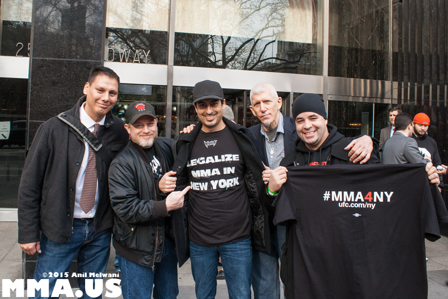 ufc-rally-to-legalize-mma-in-new-york-december-11-2015-5